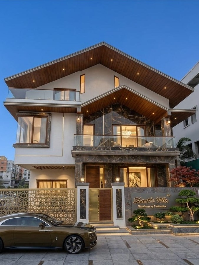 Marble Clad Bungalow Porch Design in Pune